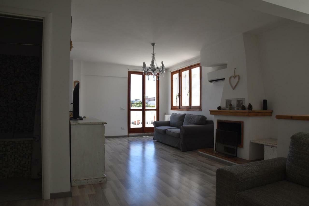 Appartement Superattico Panoramico à Castel Fusano Extérieur photo
