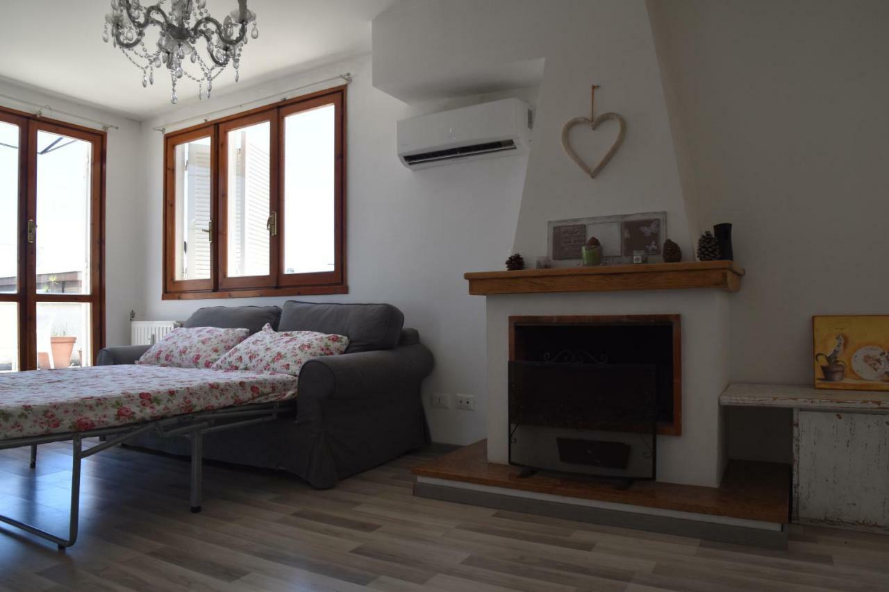Appartement Superattico Panoramico à Castel Fusano Extérieur photo